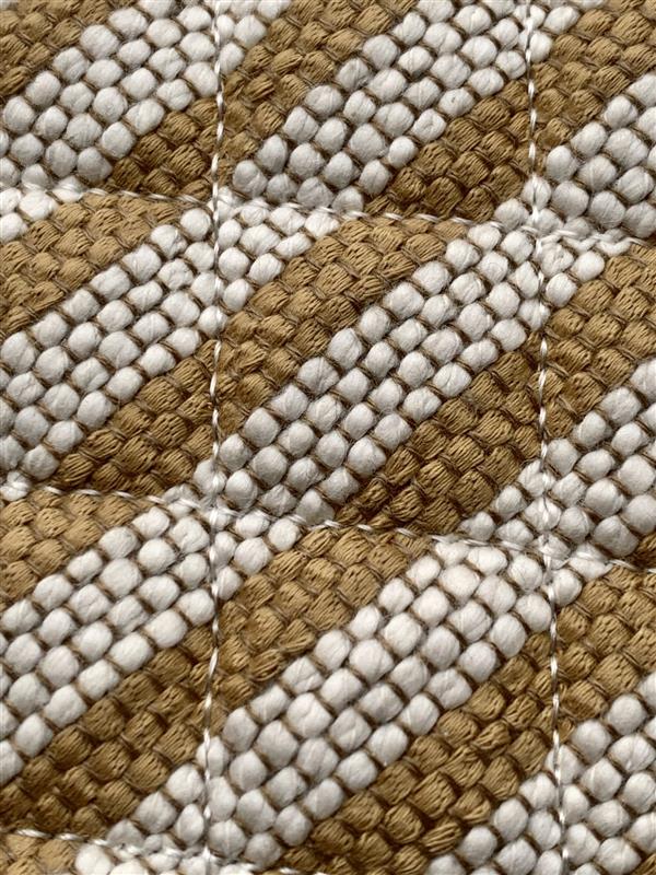 2026127215527682 380